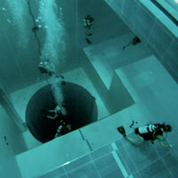CADDY:Trials in the world’s deepest pool for research on robot-diver-interaction