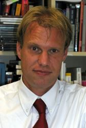 Dr. Christoph Lattemann